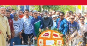 প্রয়াত ডেবিড ও সুরুজ্জামানের কবরে বিএনপির নেতাকর্মীদের শ্রদ্ধা নিবেদন