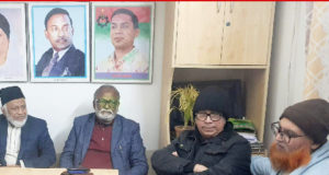 এটিএম কামালের মায়ের মৃত্যুর খবর শুনে ছুটে আসেন তৈমূর আলম খন্দকার