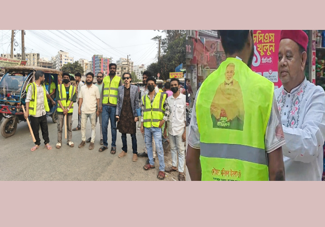 সিদ্ধিরগঞ্জে এমপি মান্নানের নির্দেশে যানজট নিরসনে কাজ করছে স্বেচ্ছাসেবী টিম